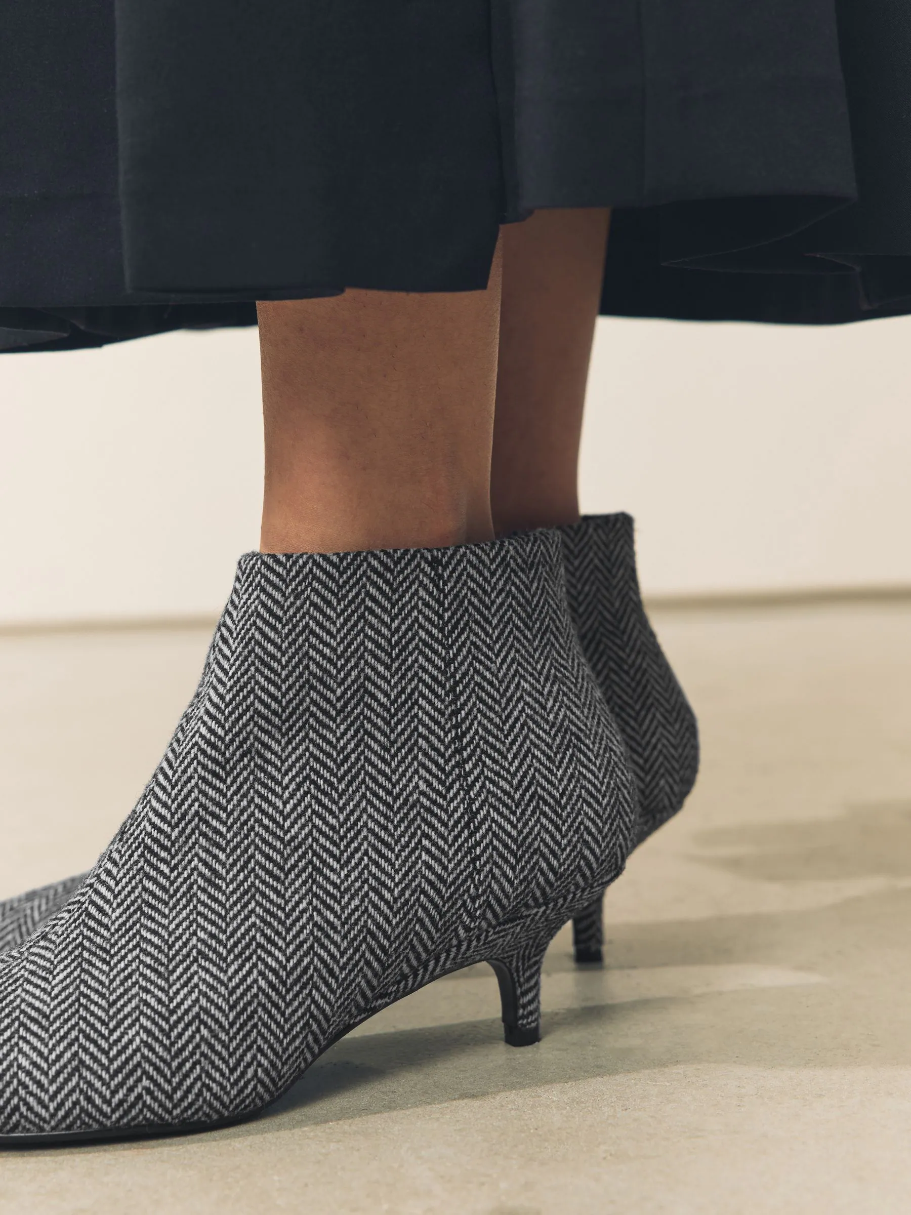 Grijze tweed - Forever Comfort® enkellaarzen met lage hak