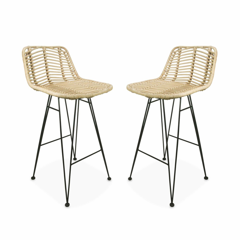 Deux tabourets de bar en rotin naturel et métal. Coussins noirs - cahya