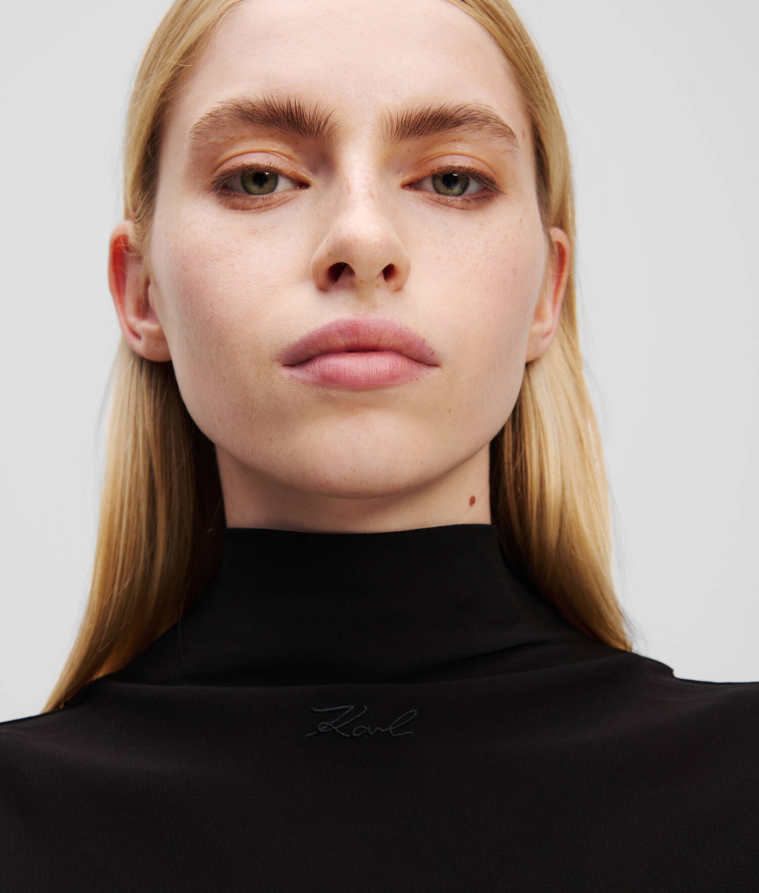 BLOUSE SANS MANCHES - Noir