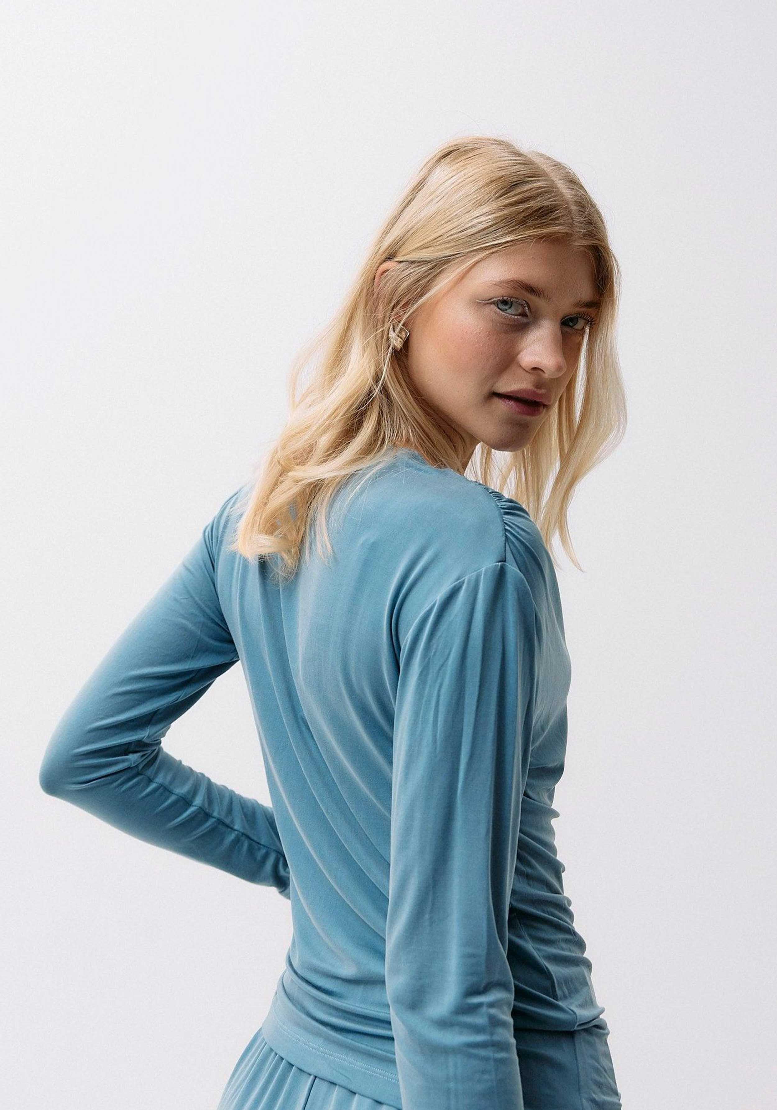 Moya Kala Langarmshirt Cupro Draped Blue Heaven