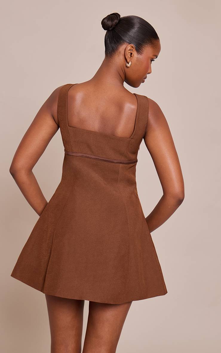 Chocolat Robe Droite Premium En Tissu Tissé Avec Détail Ceinture
