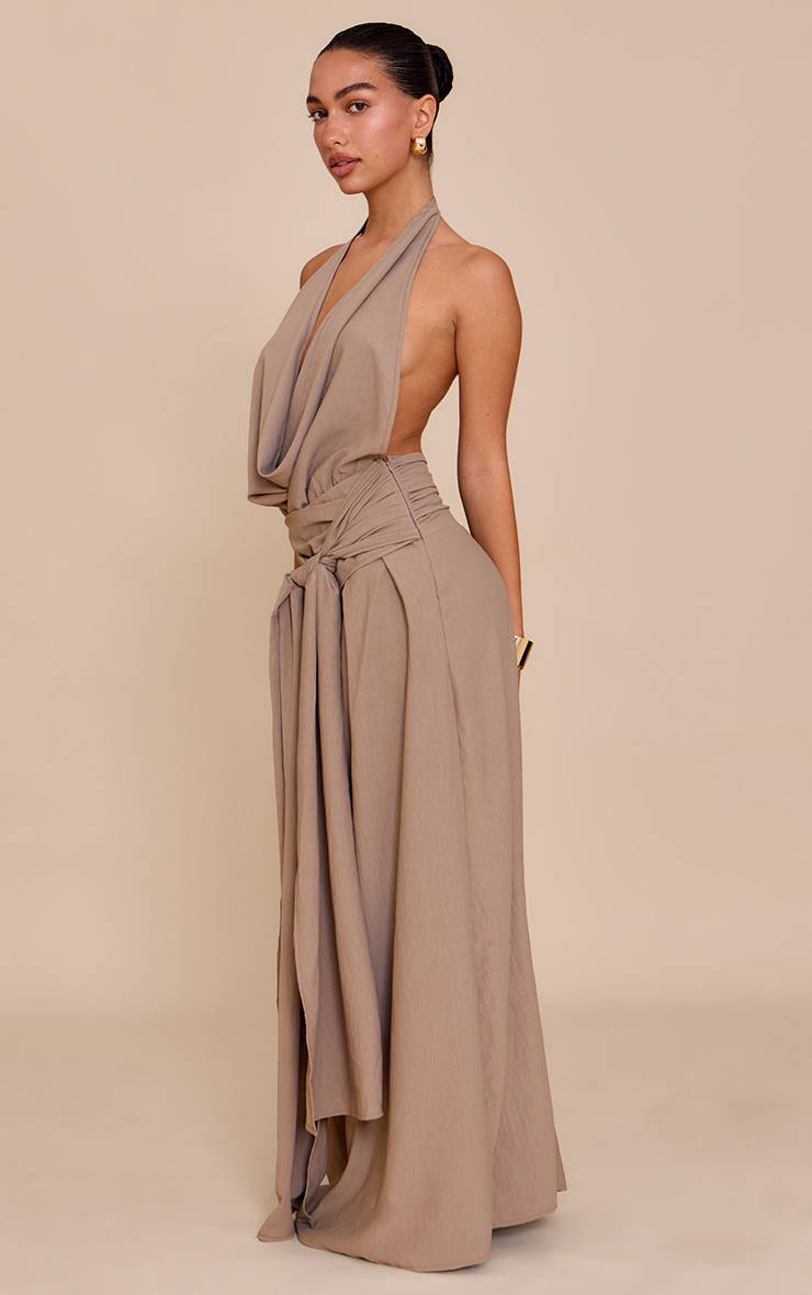 Champignon Robe Longue Fluide En Tissu Tissé Avec Col Bénitier Et Dos Échancré