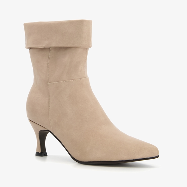 Nova dames enkellaarsjes met hak beige
