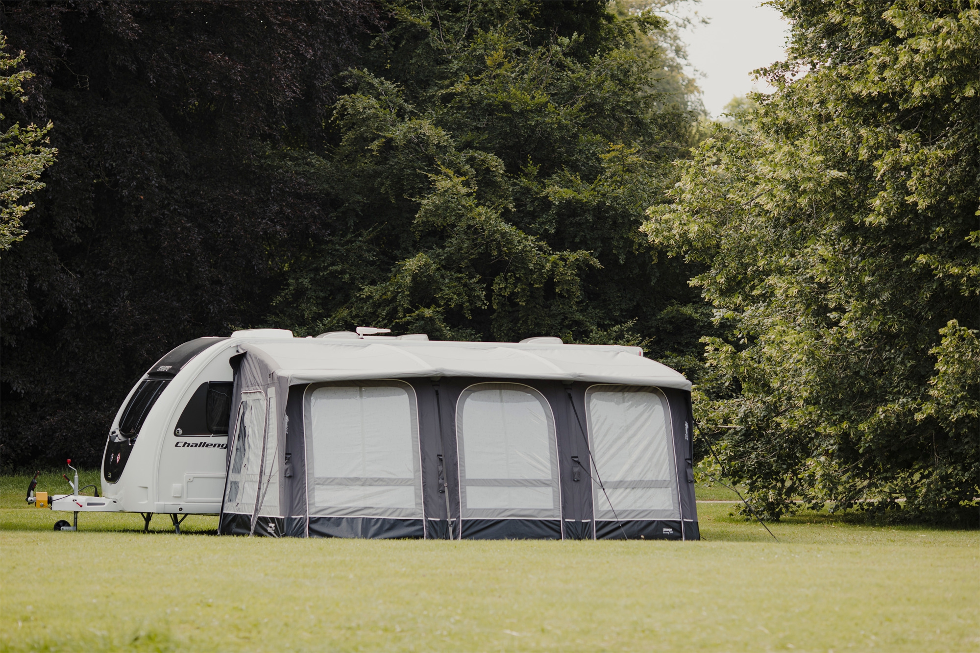 Vango aufblasbares Vorzelt für Wohnwagen Tuscany Air 500 Elements ProShield