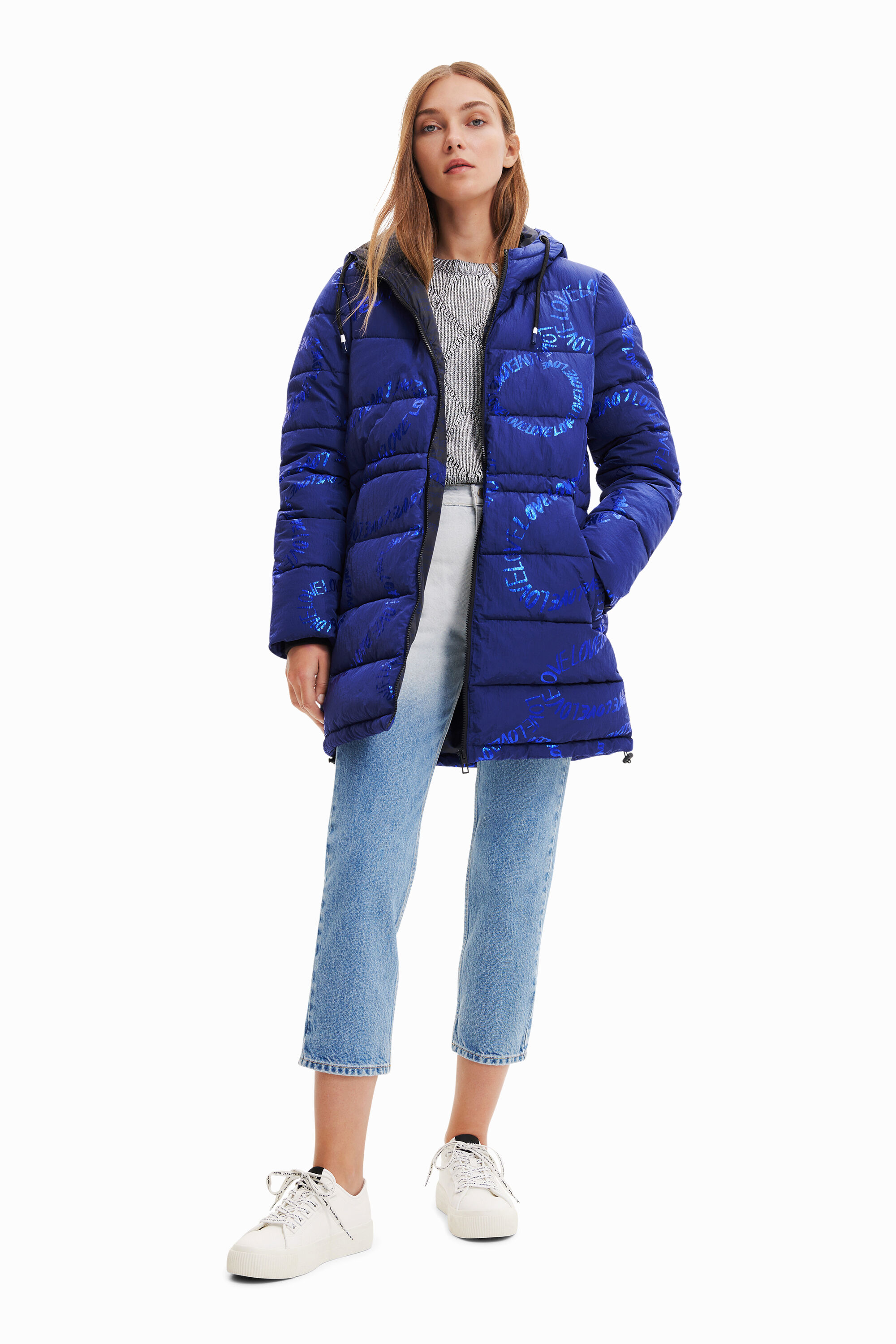 Long manteau matelassé texte