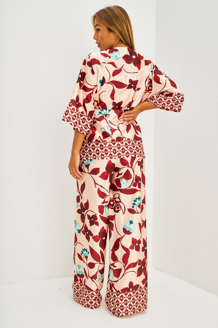 Ensemble satiné 3 pièces top + kimono + pantalon fluide à motifs méditéranéens rose clair et marron