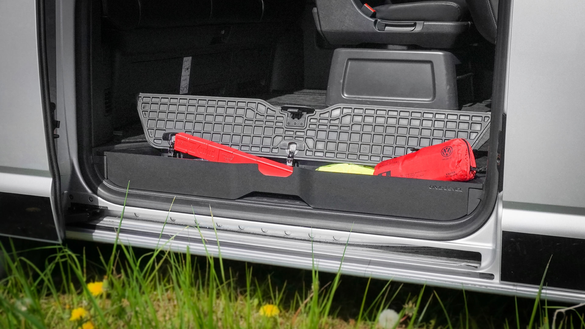 VW Multivan / California Trittstufeneinsatz T5/T6/T6.1 schwarz