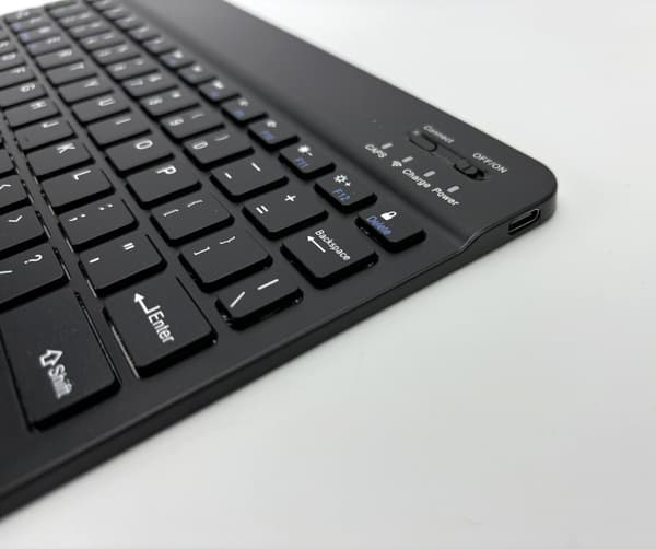 INF Bluetooth-tastatur og -mussett for Samsung Galaxy Tab S6 Lite 10,4 tommer - klassisk svart