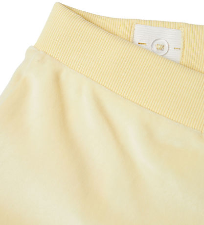 Name It Shorts - Velours - NkfDebbie - Pastel Yellow