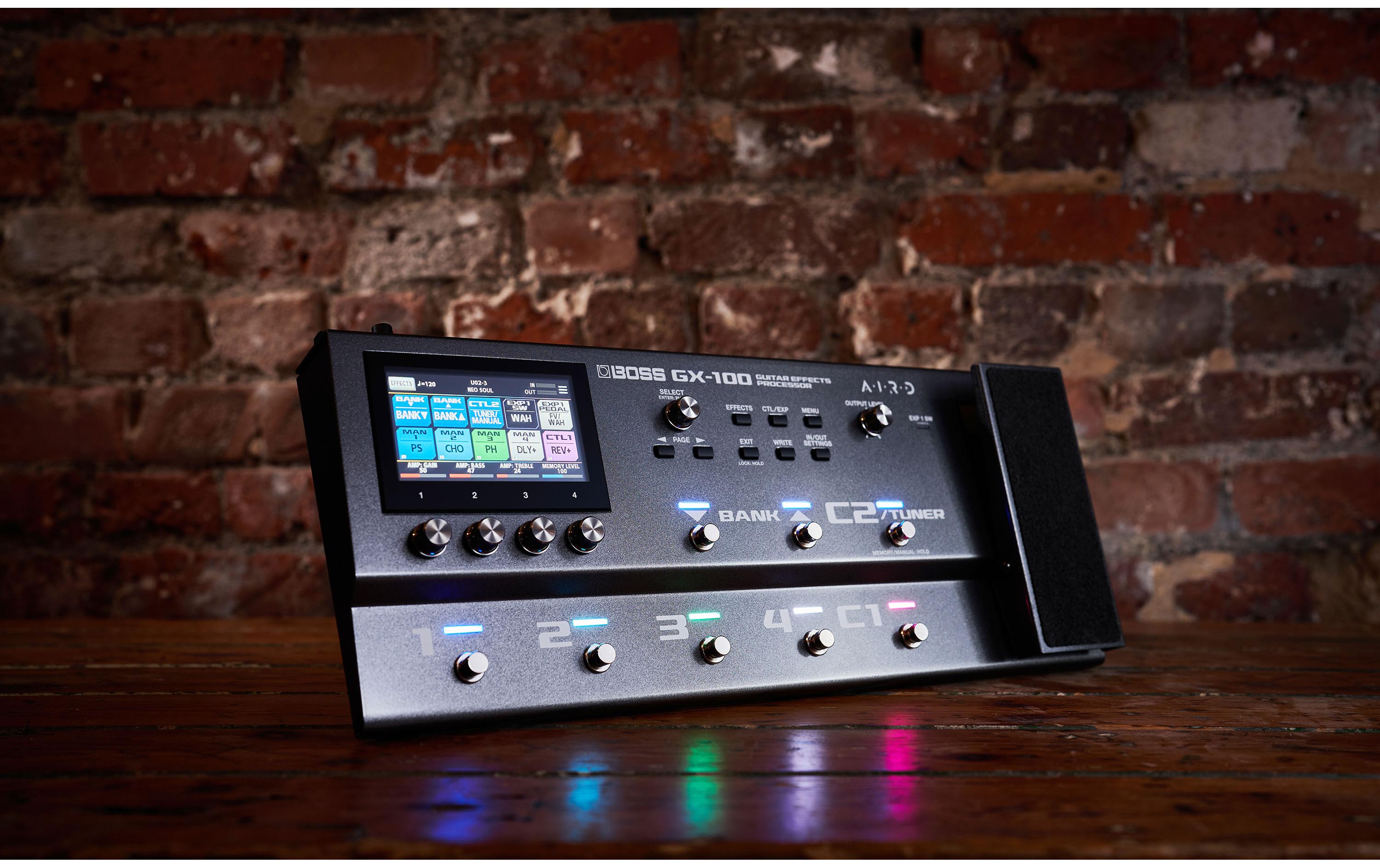 Effektgerät GX-100<br>Gitarreneffektprozessor mit neuen Farben für Ihren Sound