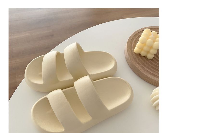 Dalli Daisy - Plateaupantoffels met bandjes