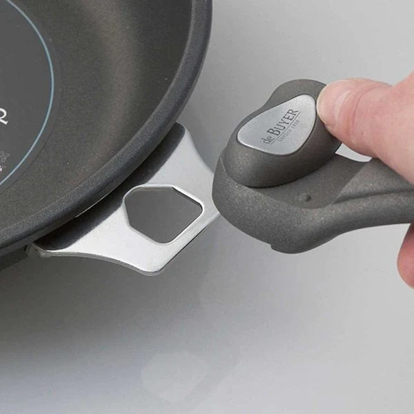 Lot sauteuse paysanne Mineral B 24 cm et manche amovible noir De Buyer