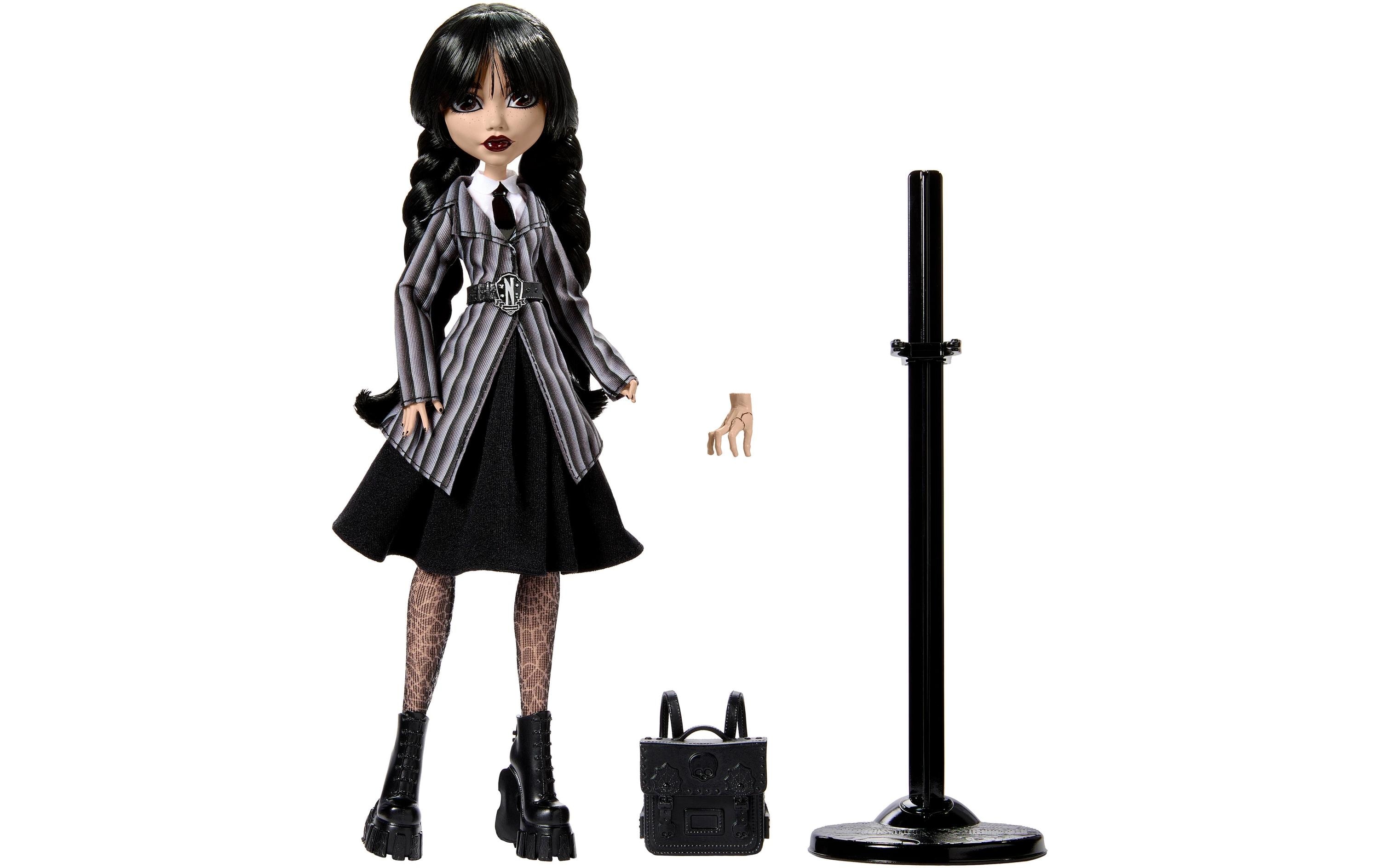 Puppe Monster High Wednesday SchoolSammelfigur in Uniform mit Rucksack