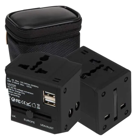 Macma Reiseadapter für alle Länder und 2 USB Anschlüssen