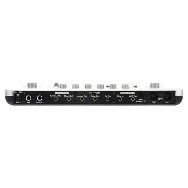 Cyclone Analogic TT-303 Bass Bot V2