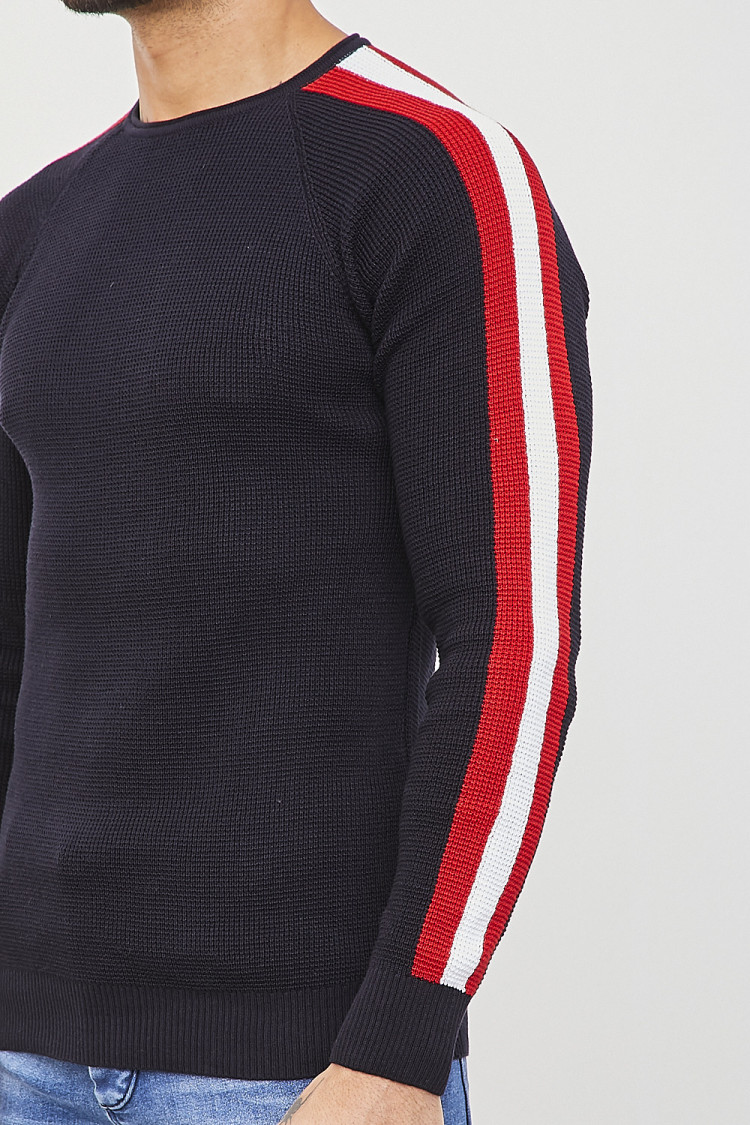 Pull bleu fin à bandes