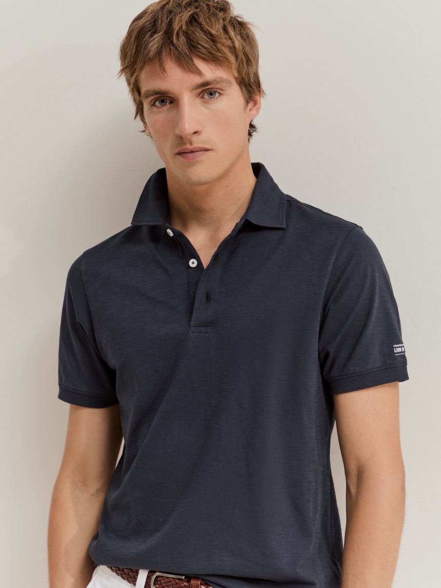 Polo de manga curta em algodão