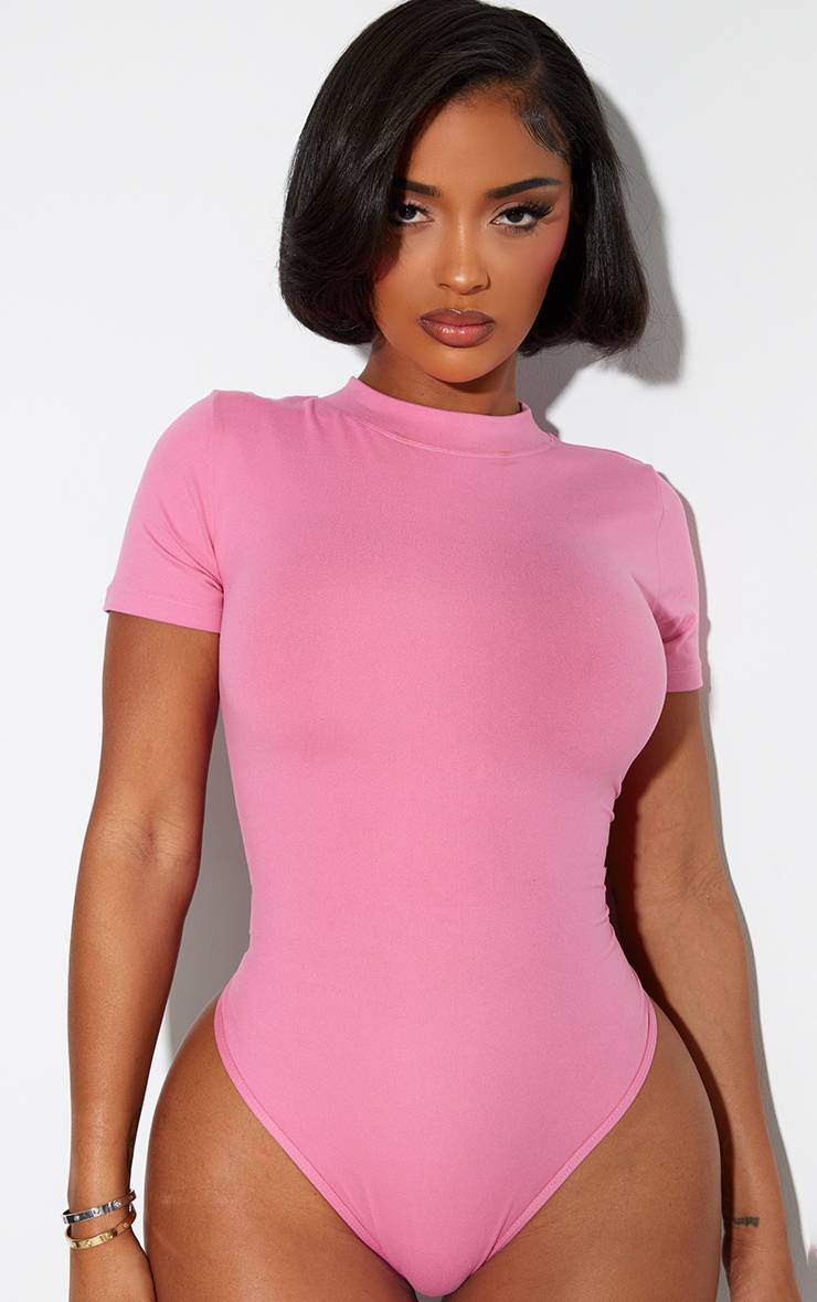 Rose Body Sculptant À Manches Courtes Shape