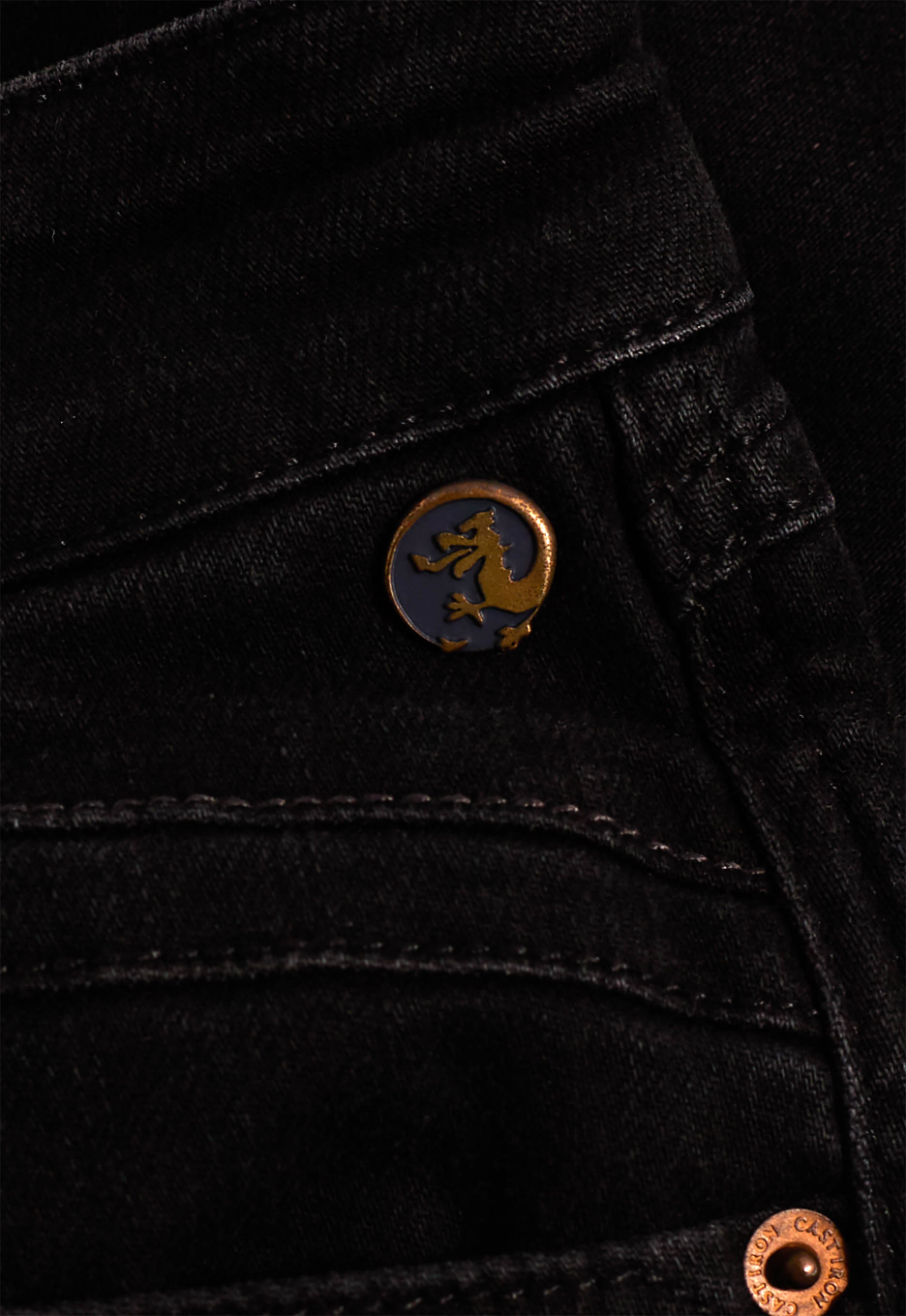 Cast Iron Shiftback Tapered Jeans