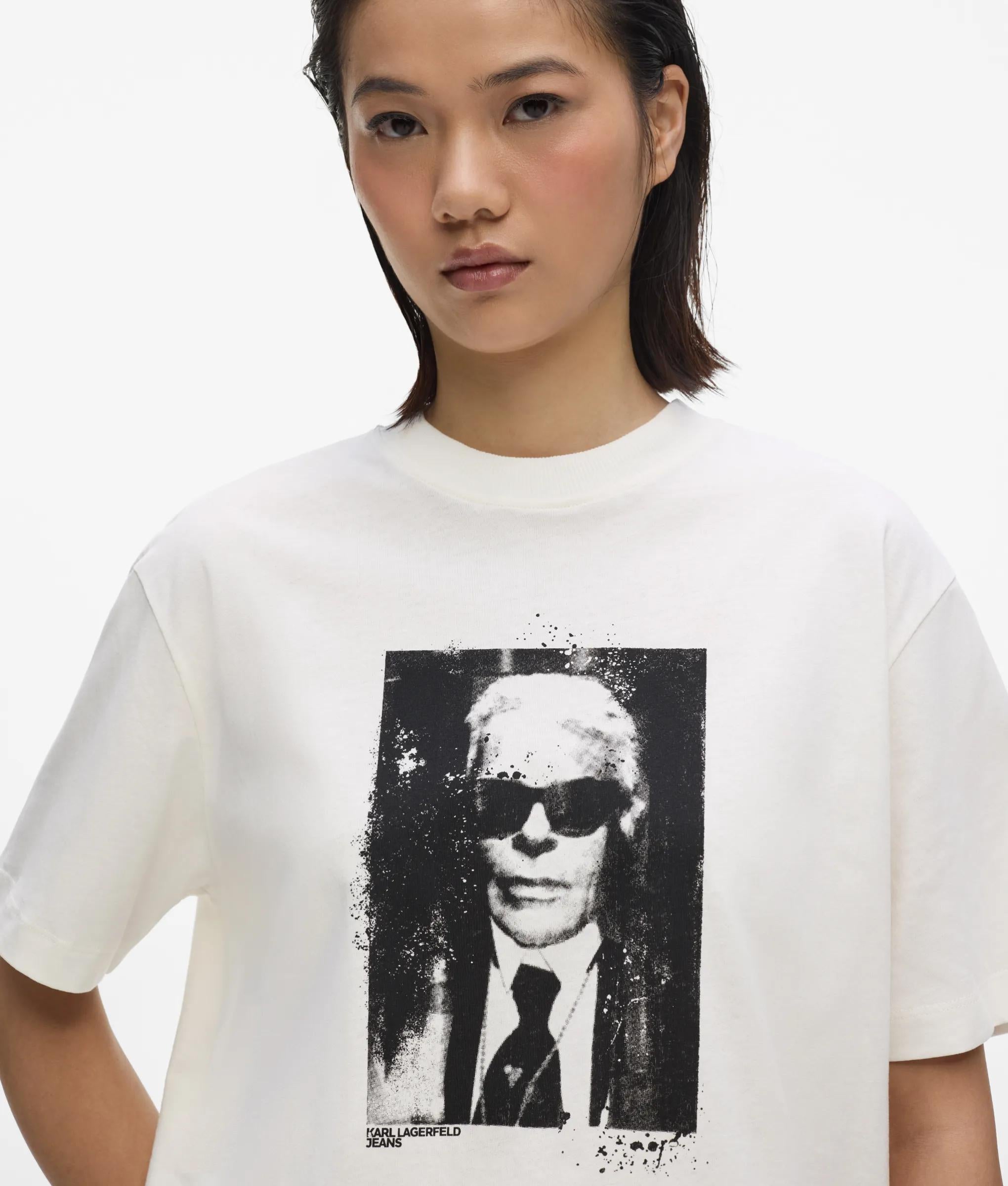 T-shirt met portret van Karl in normale pasvorm