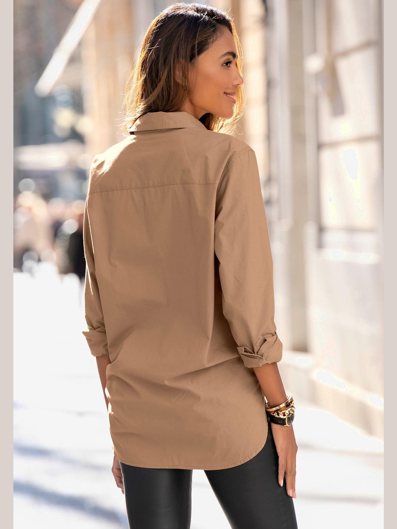 Chemisier pour femme classique avec col et patte de boutonnage