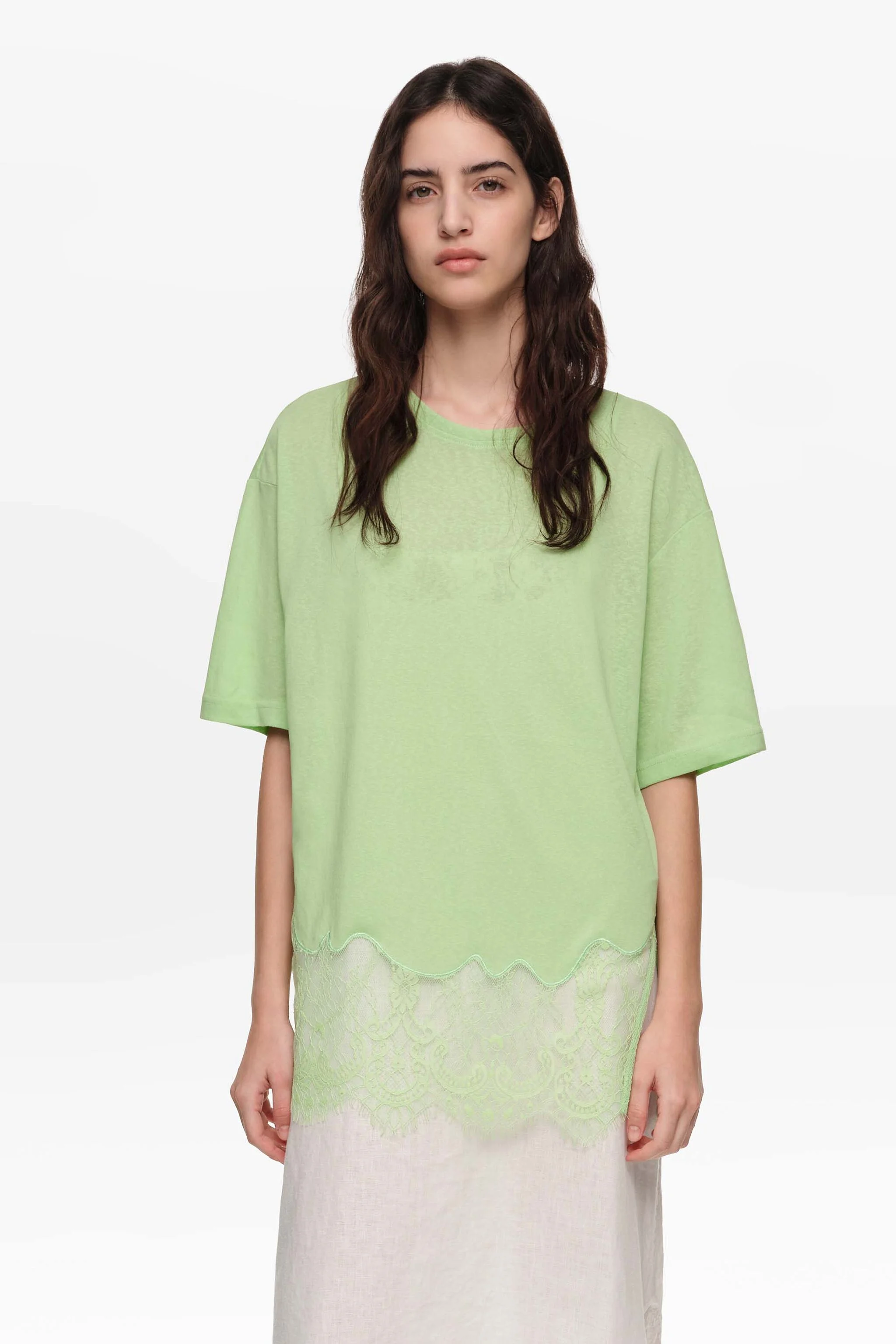 Camiseta longa de renda verde-maçã