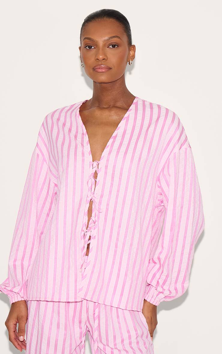 Rose Chemise Texturée À Rayures Avec Nœud Devant