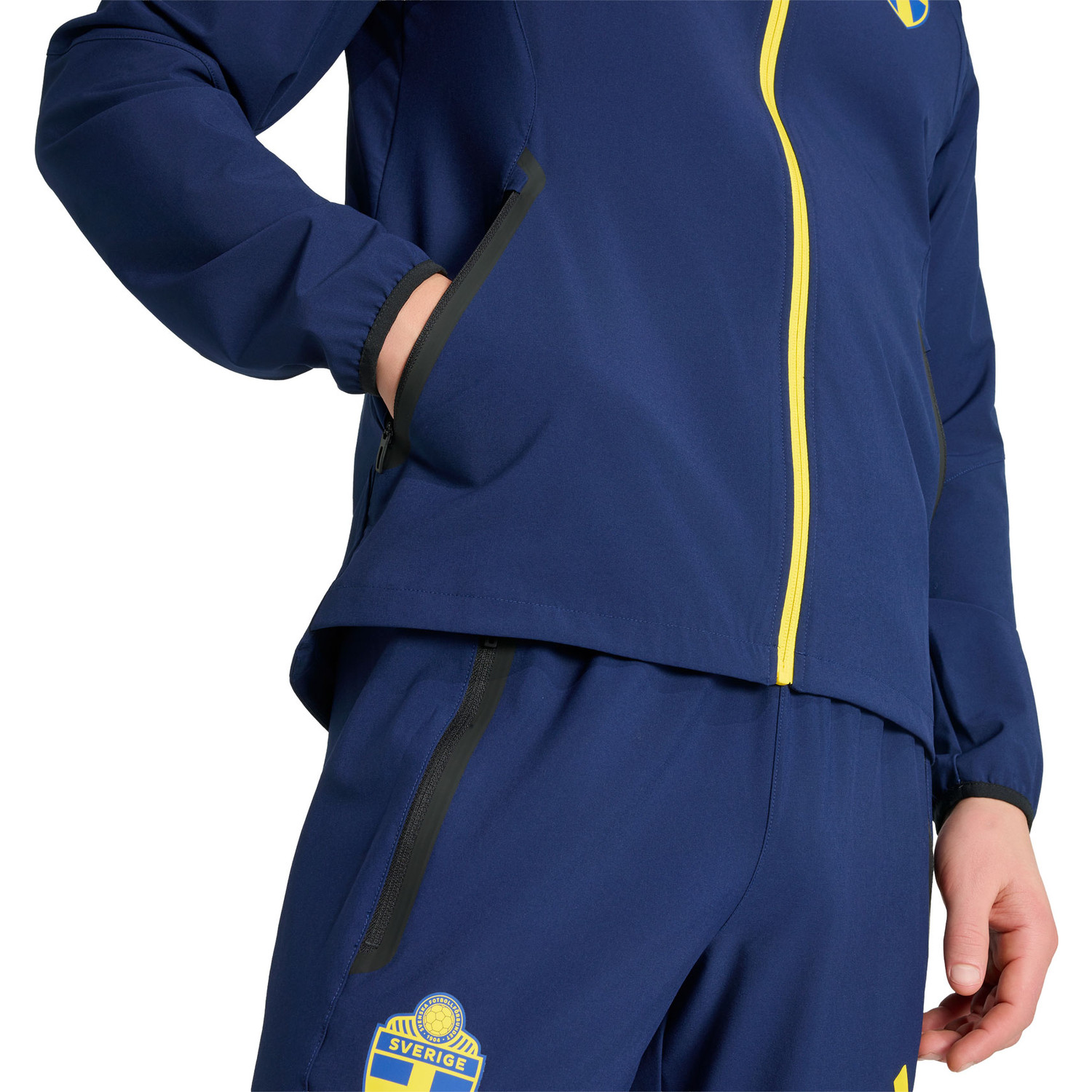 adidas Zweden Tiro Travel Trainingspak WK 2026