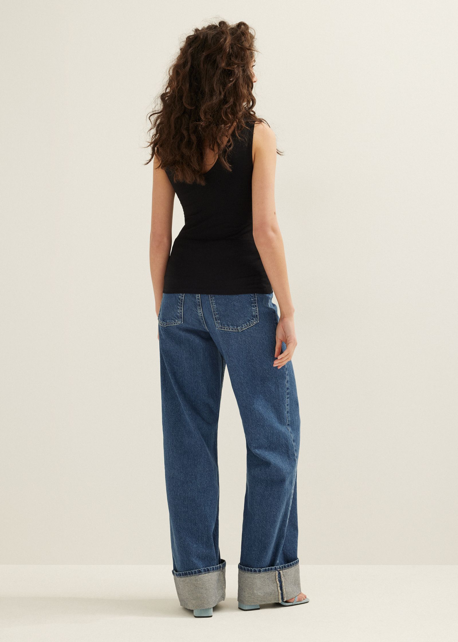 Basic singlet met v-hals