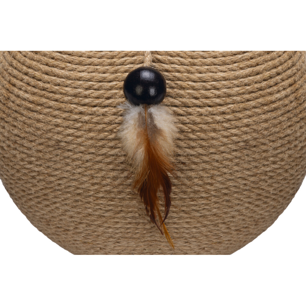Designed by Lotte Krabbol Hout Tyra 27 x 27 x 33 cm