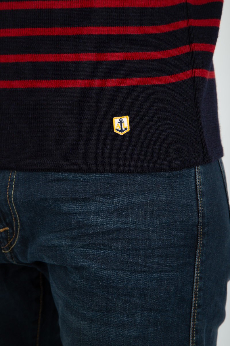 Pull marin rayé 