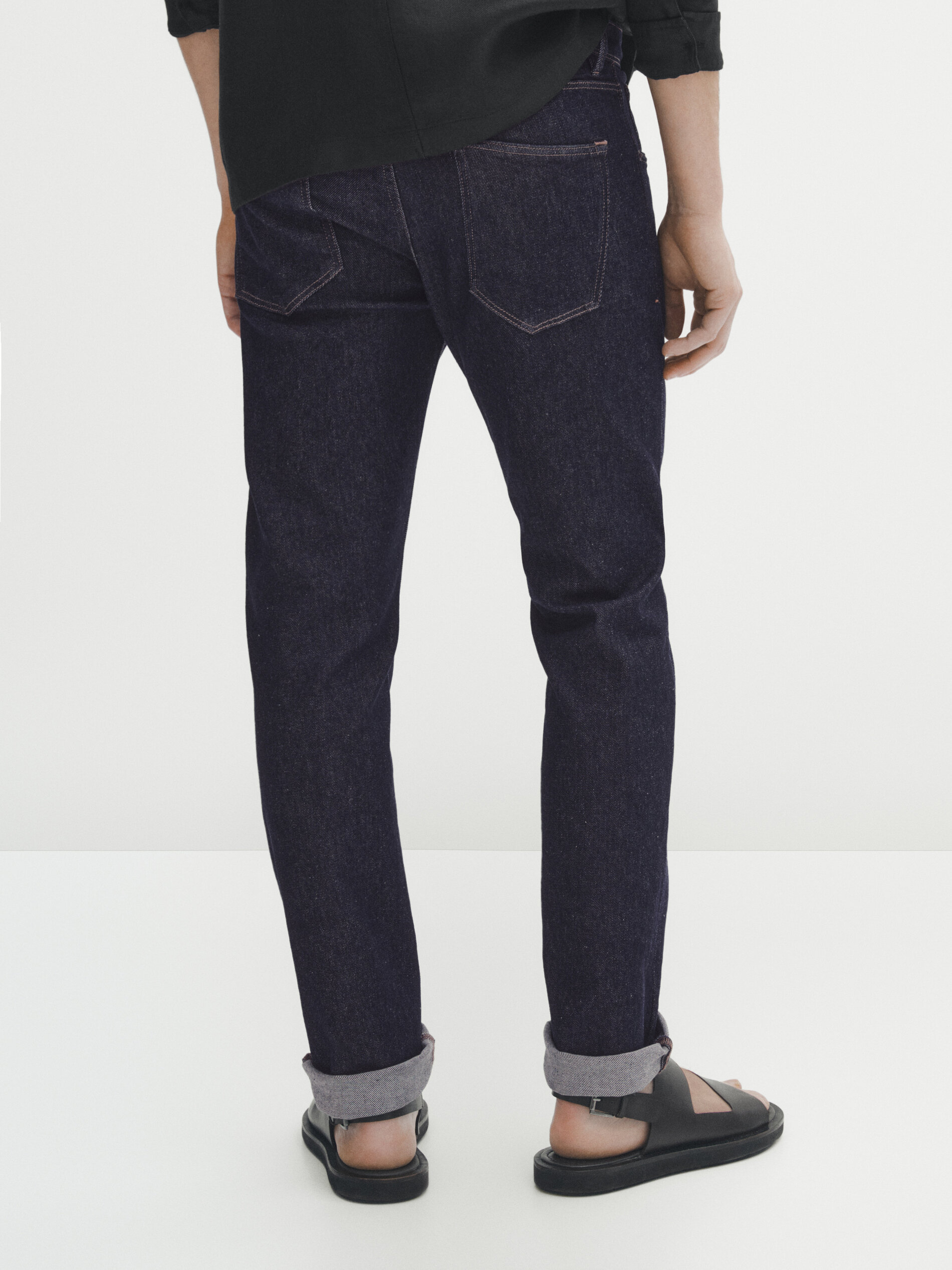 Calça jeans slim fit com zíper aberto - INDIGO