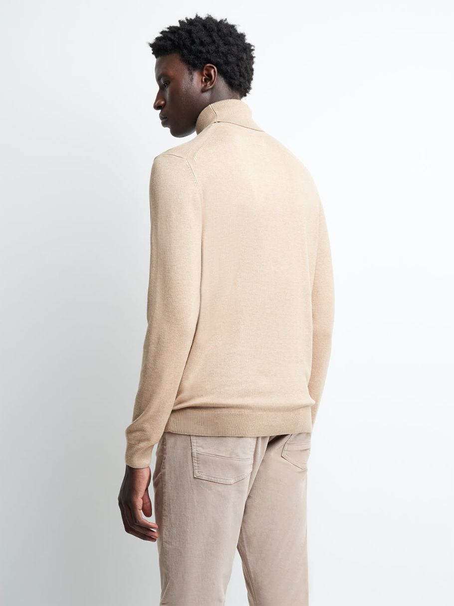 Pull col roulé en viscose certifiée
