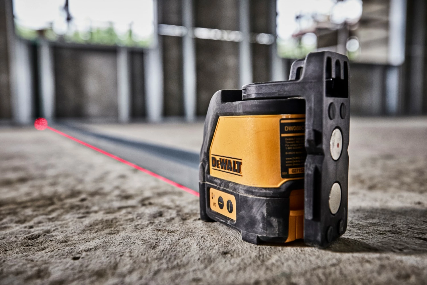 DeWALT DW088KD zelfnivellerende kruis lijnlaser in koffer (DW088K) & ontvanger (DE0892) - 2 lijnen - 50m