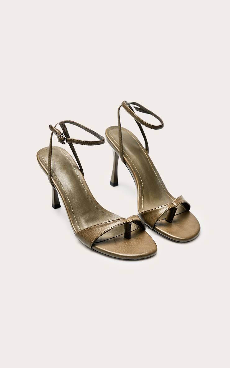 Vert Olive Sandale À Talon Compensé En Synthétiquecuir Avec Bride Entre Les Orteils