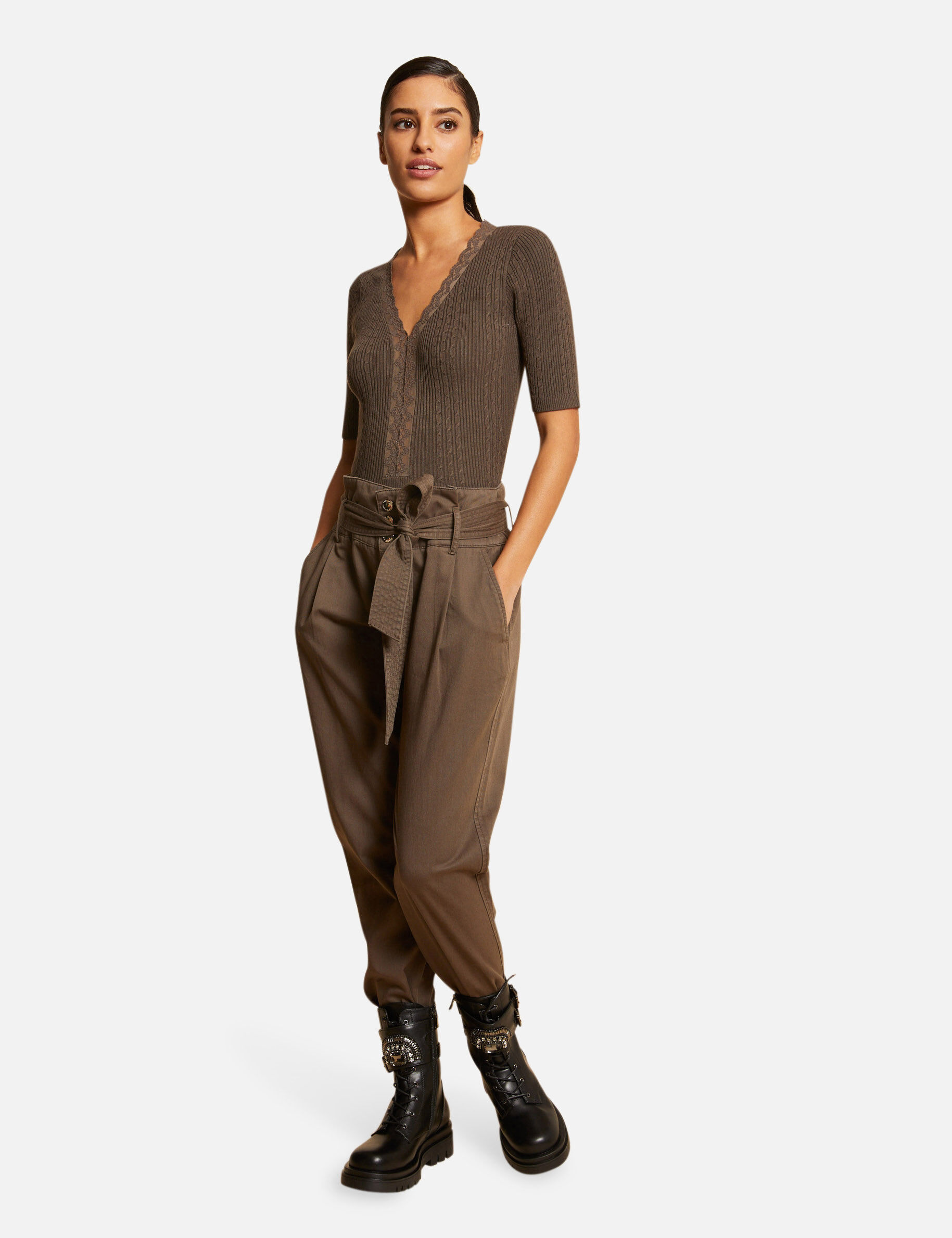 Pull manches courtes avec col en V vert kaki femme - vert_kaki