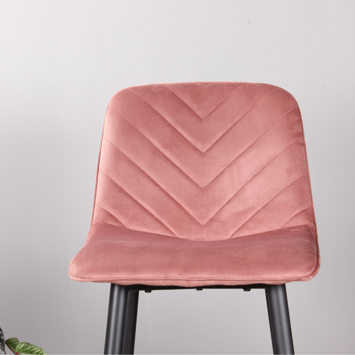DS4U - Gaby barkruk velvet 65 cm 2.0 - roze