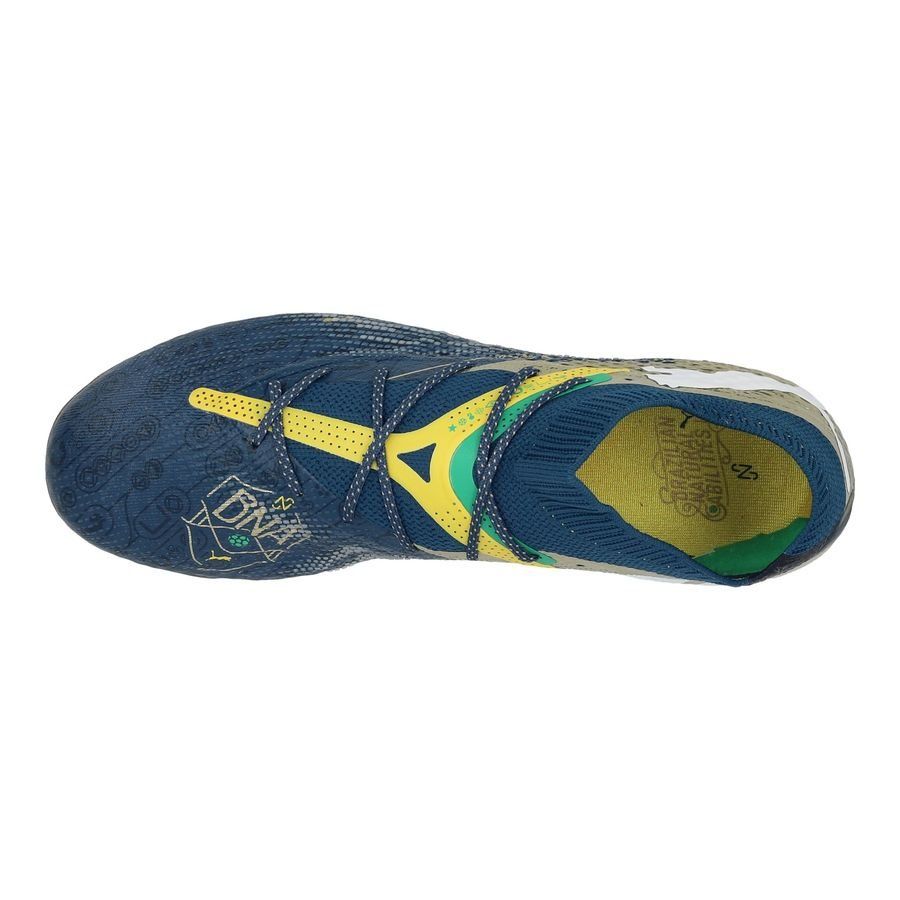 PUMA Future 7 Ultimate MG NJR BNA - Sailing Blue/Marine Blue/Jaune/Grassy Green/Doré ÉDITION LIMITÉE