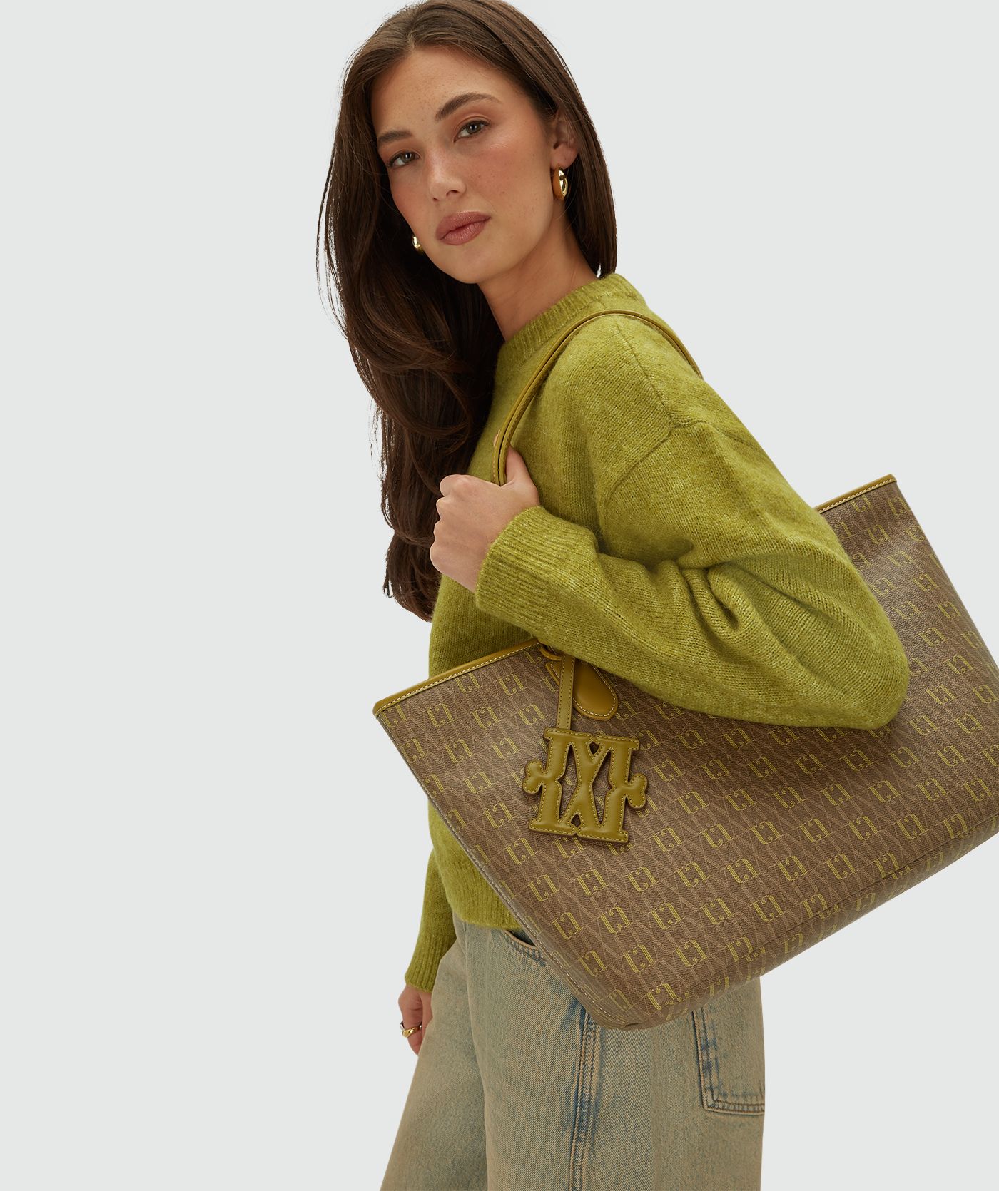 JV-CHELLEY bag charm - pistachio