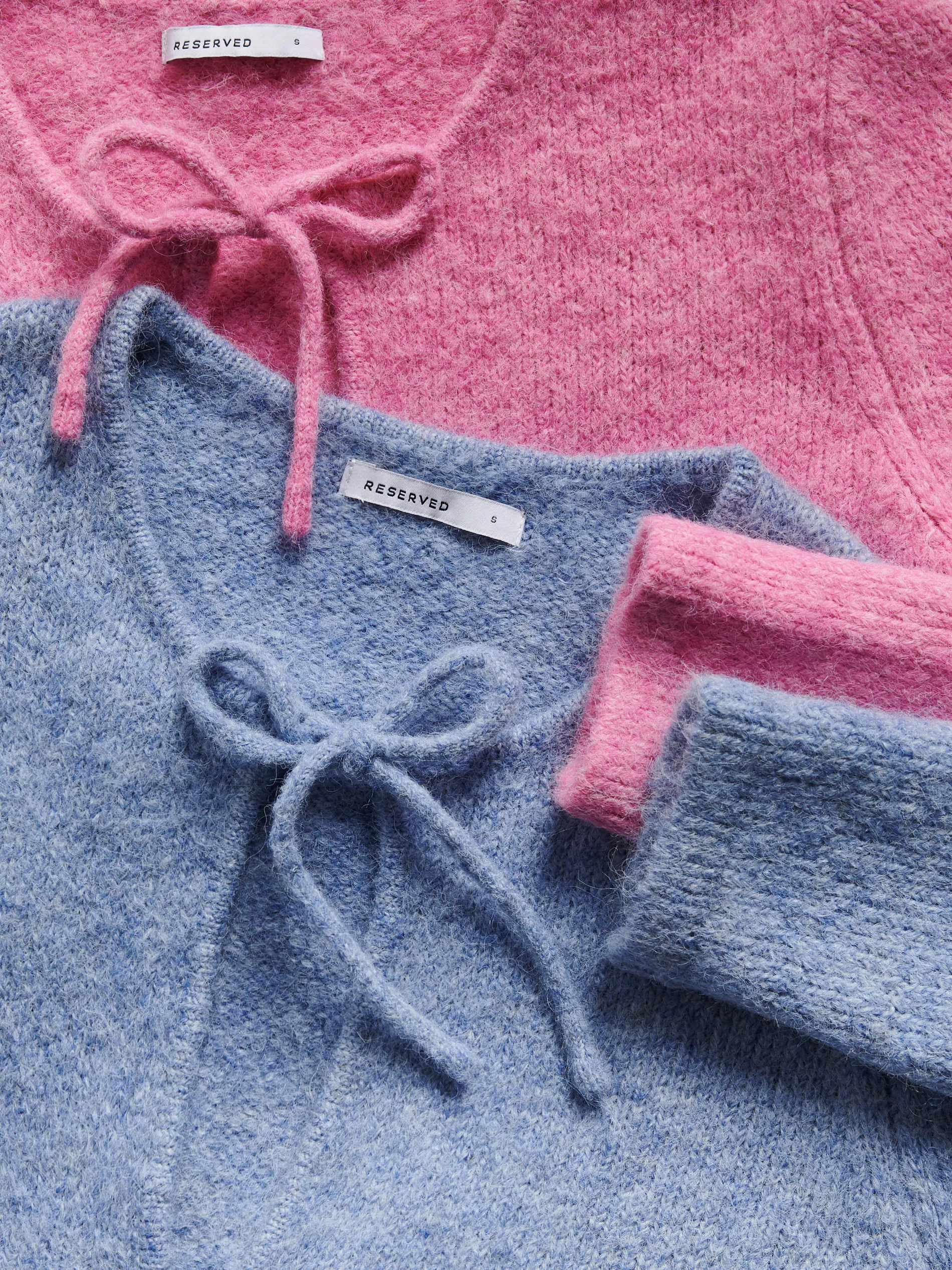 Pullover mit Bindungen