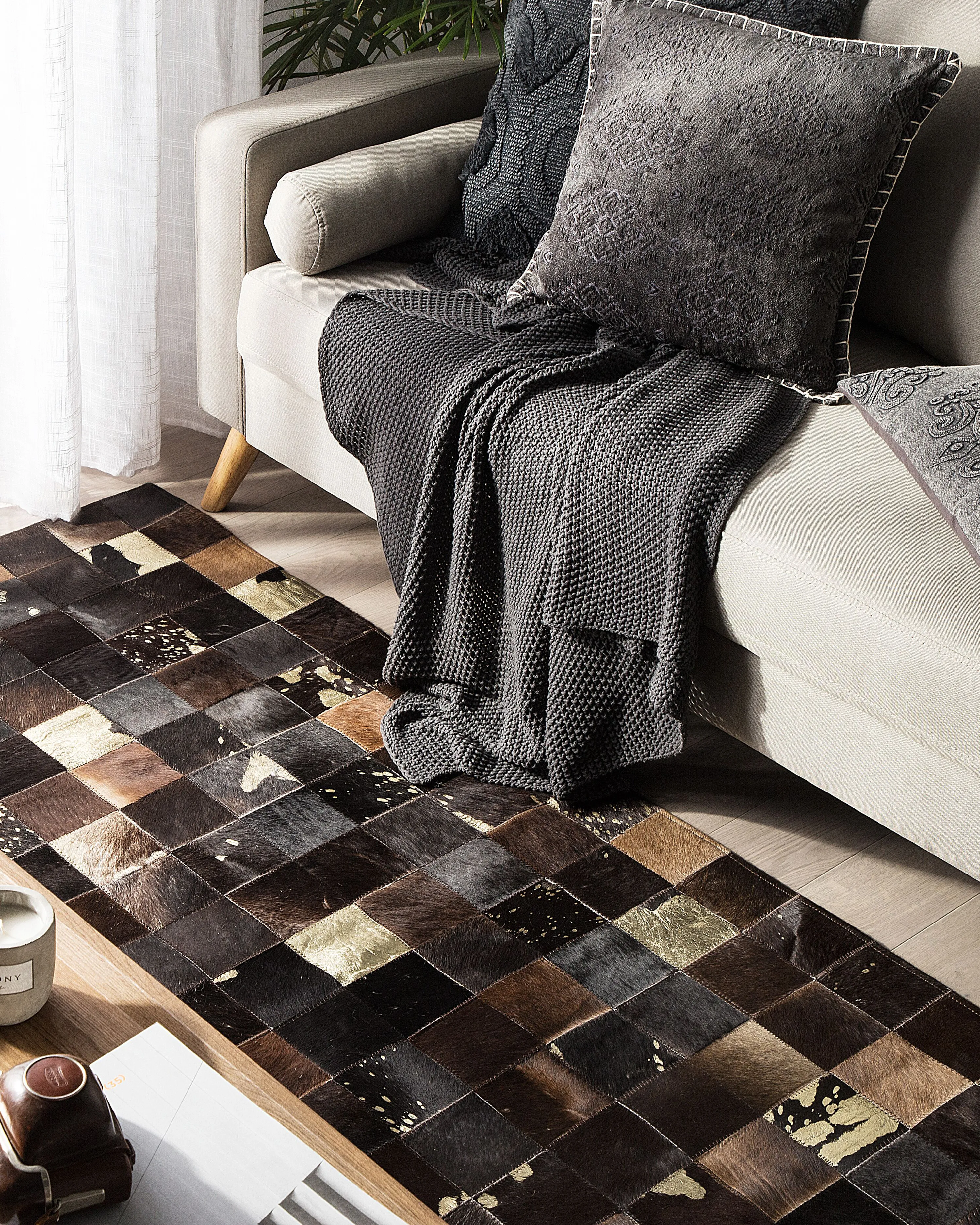Vloerkleed BANDIRMA Bruin 140 x 200 cm Leer