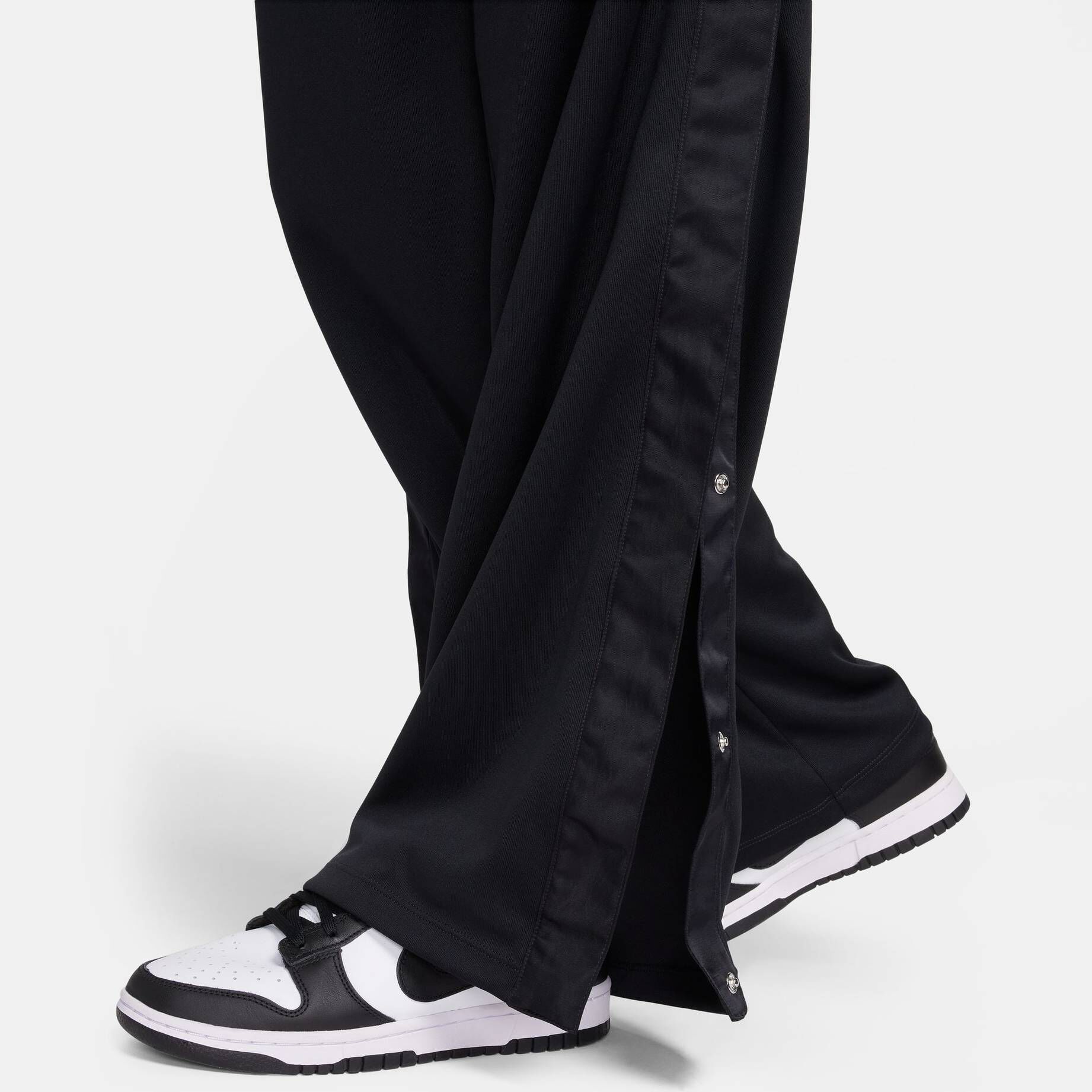 Nike Sportswear| Damen Hose BREAKAWAY