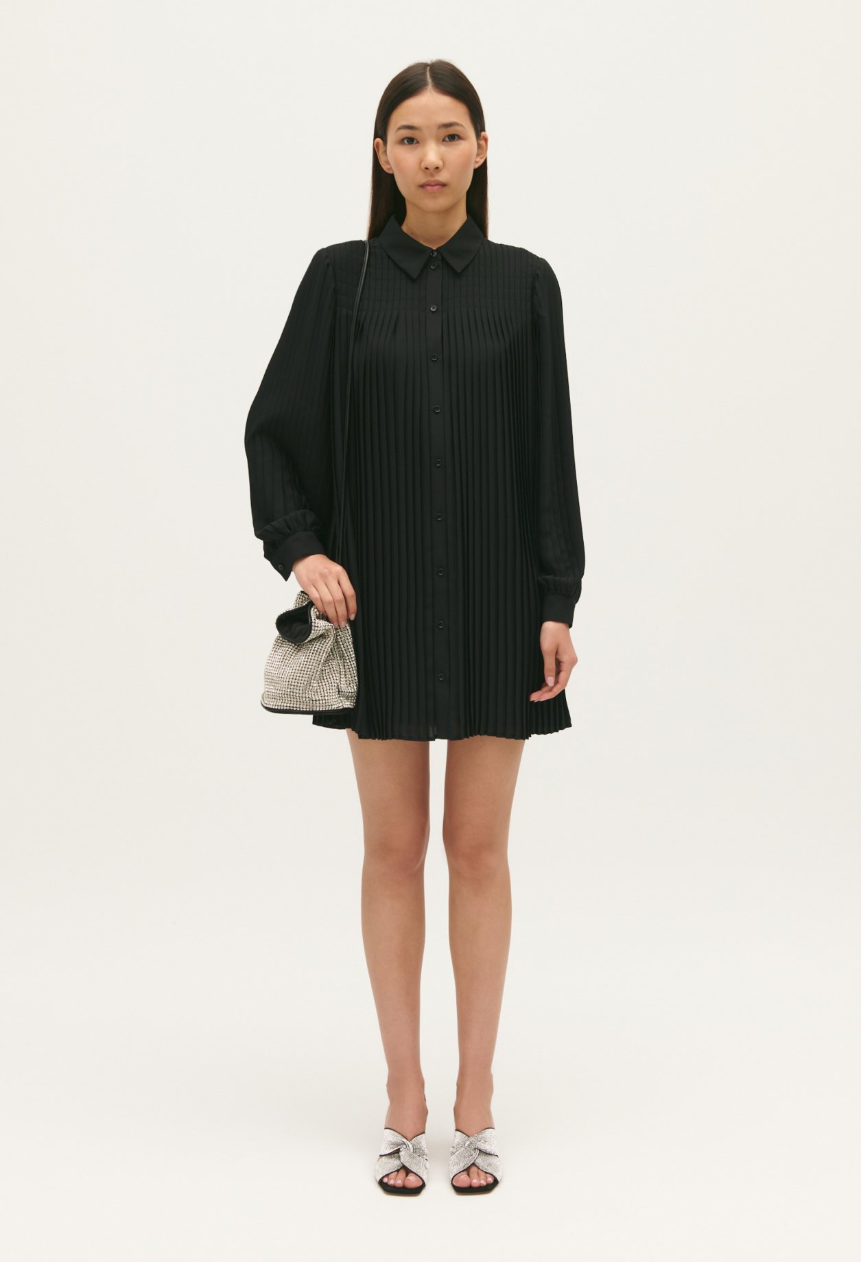 Robe courte plissee