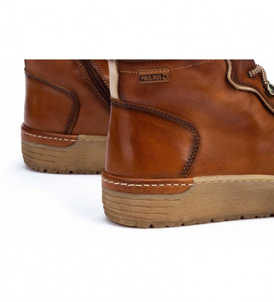 Botas de tornozelo Pikolinos Vitoria em couro cor de camelo