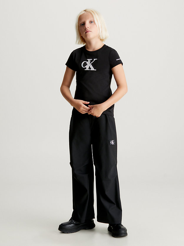 Camiseta slim fit com logo