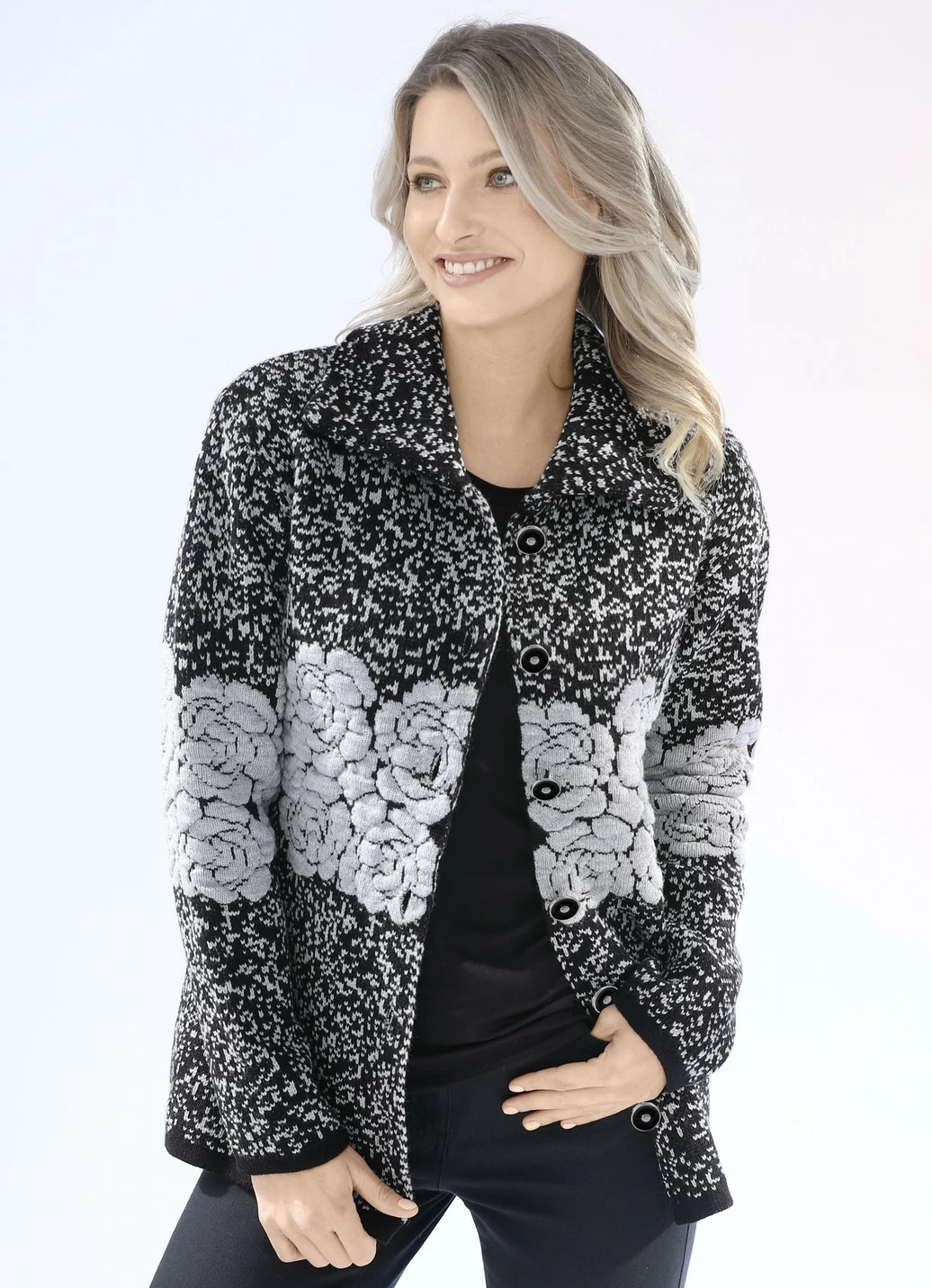 Strickjacke in Strickmix