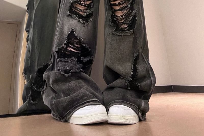 Porstina - Low Rise Ripped Wide Leg Jeans