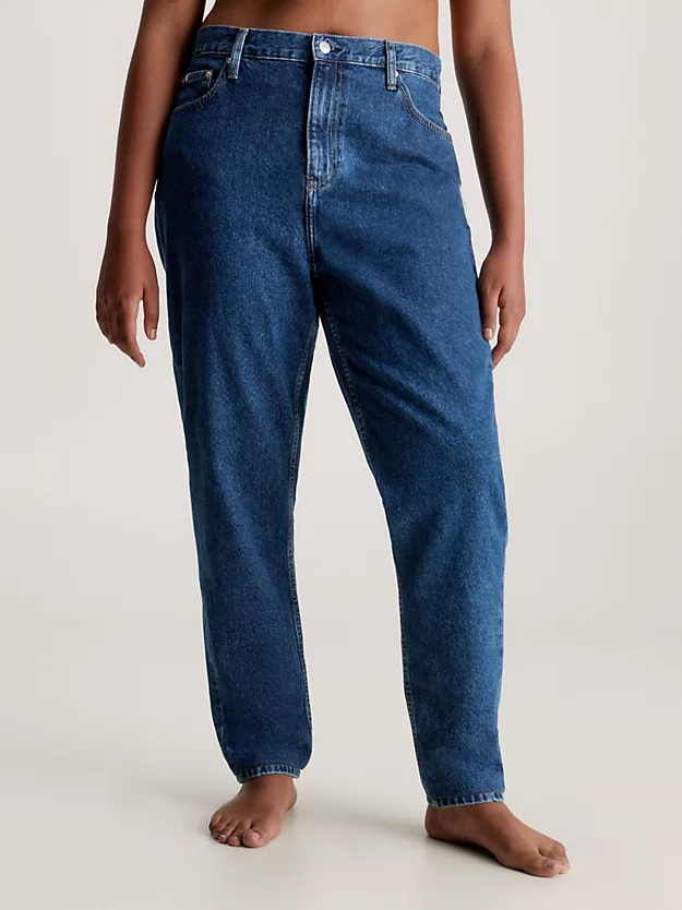 Calça jeans de mãe