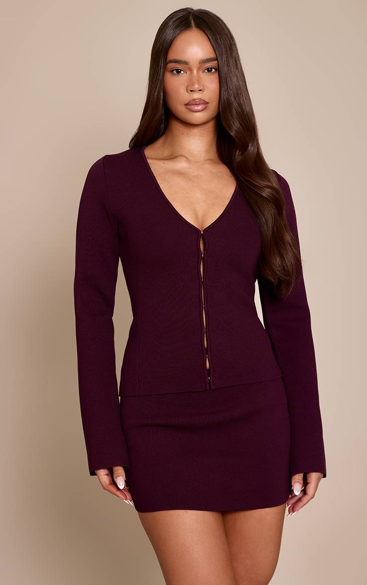 Rouge Bordeaux Cardigan En Maille Compacte Cintré À Col V
