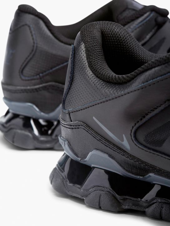 Nike REAX 8 TR MESH Sneaker Schwarz